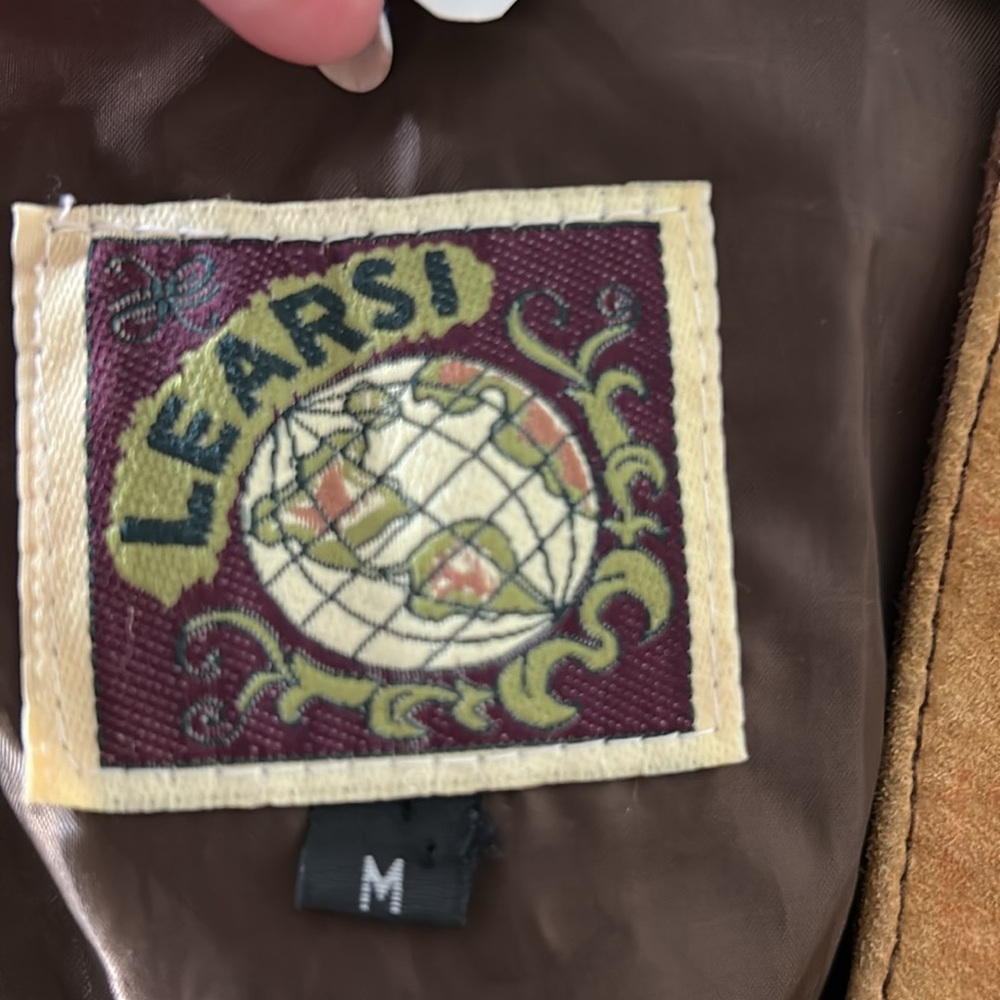 Messi vintage Brown and Gold Suede Vest vintage purchased in Nashville - Picture 4 of 5